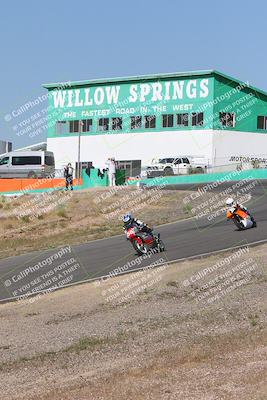 media/Apr-20-2025-AHRMA (Sun) [[393a79c373]]/Race/Group 11 early race/Turn 4b/